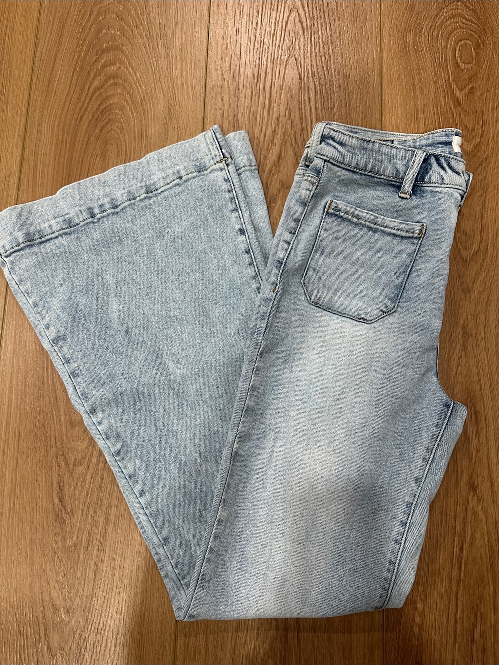 Risen High rise flare jeans